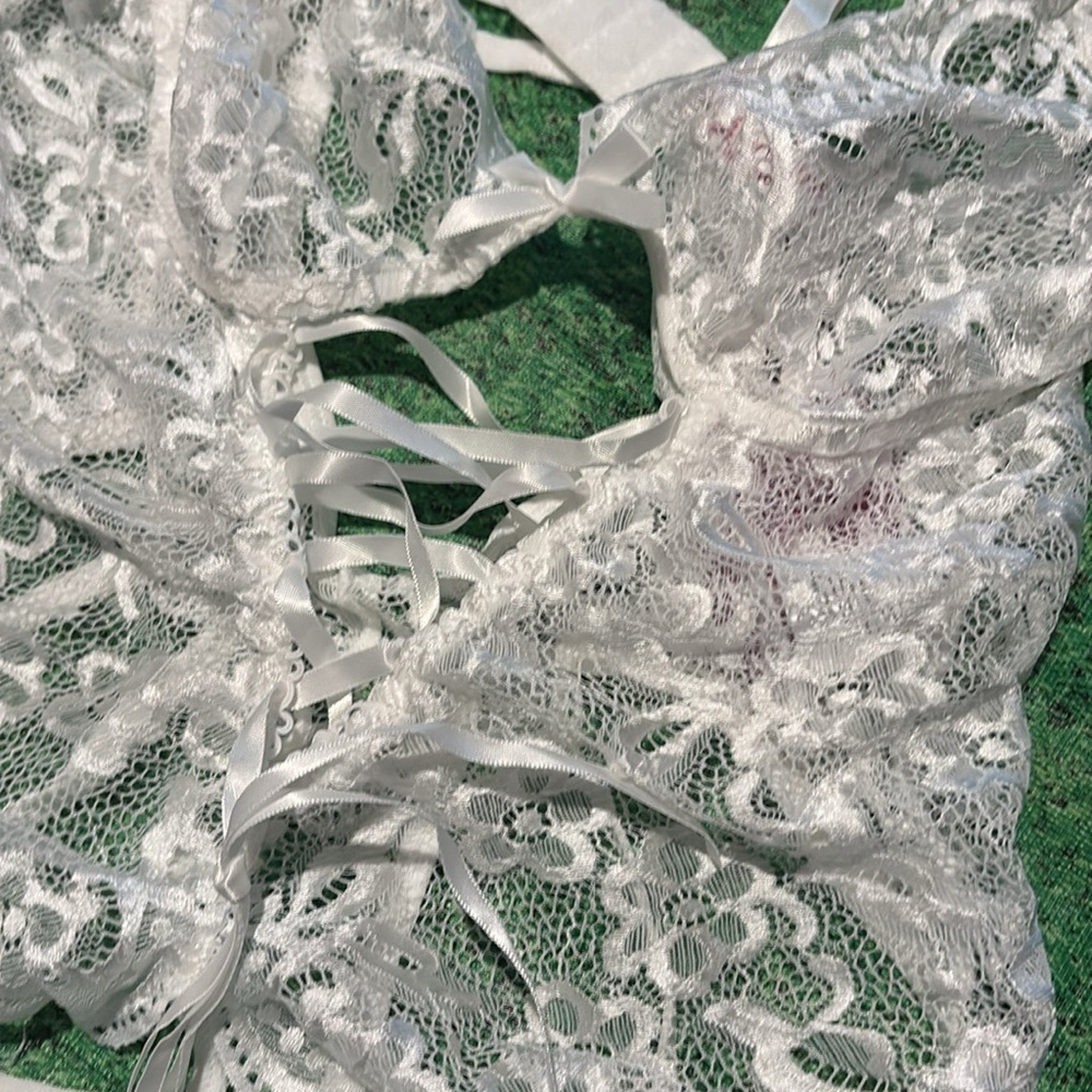 NWT avidlove large white 2 pc lingerie with thong 1328 - Picture 3 of 6